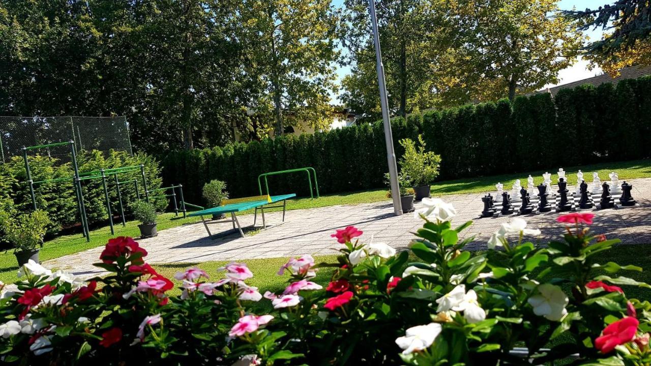HOTEL CSOPAK Resort&Lake Eksteriør bilde